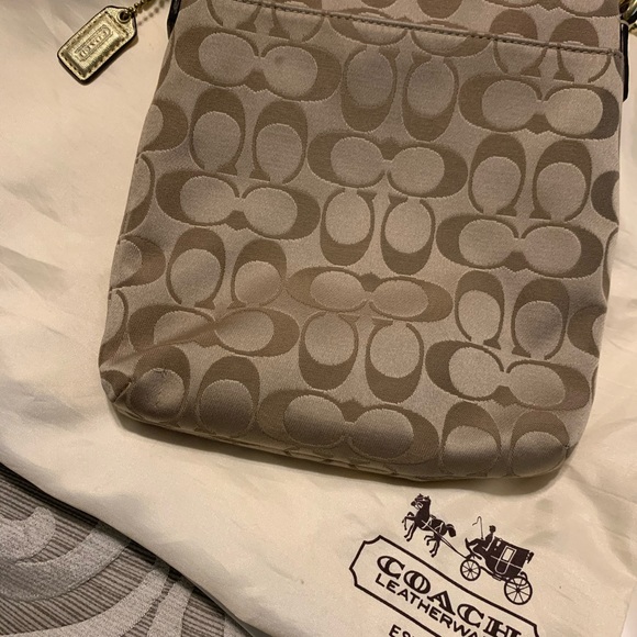 Coach crossbody - Picture 4 of 4